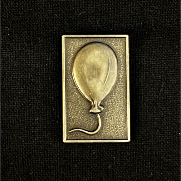Balloon Lapel Pin - Picture 2 of 8